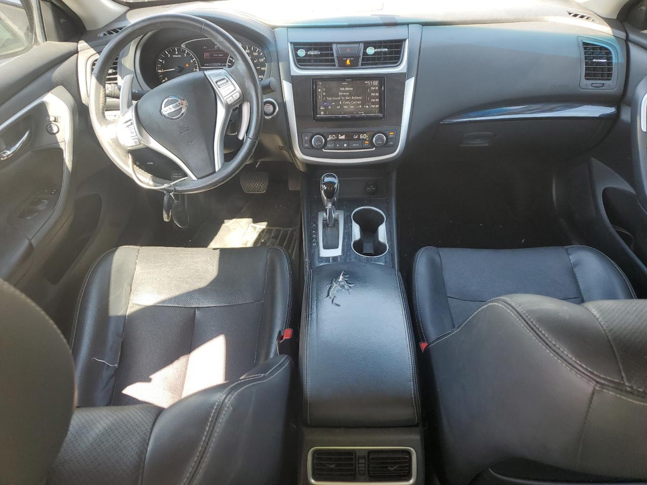 Nissan Altima 3.5sl Image 5