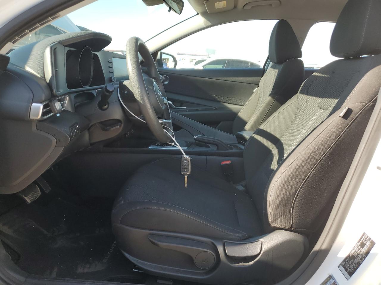 Hyundai ELANTRA Se Image 2