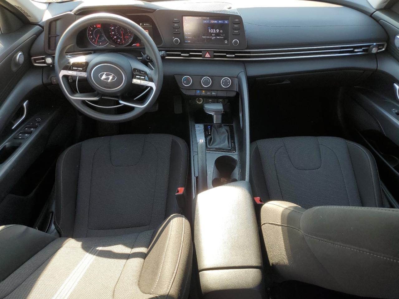 Hyundai ELANTRA Se Image 7