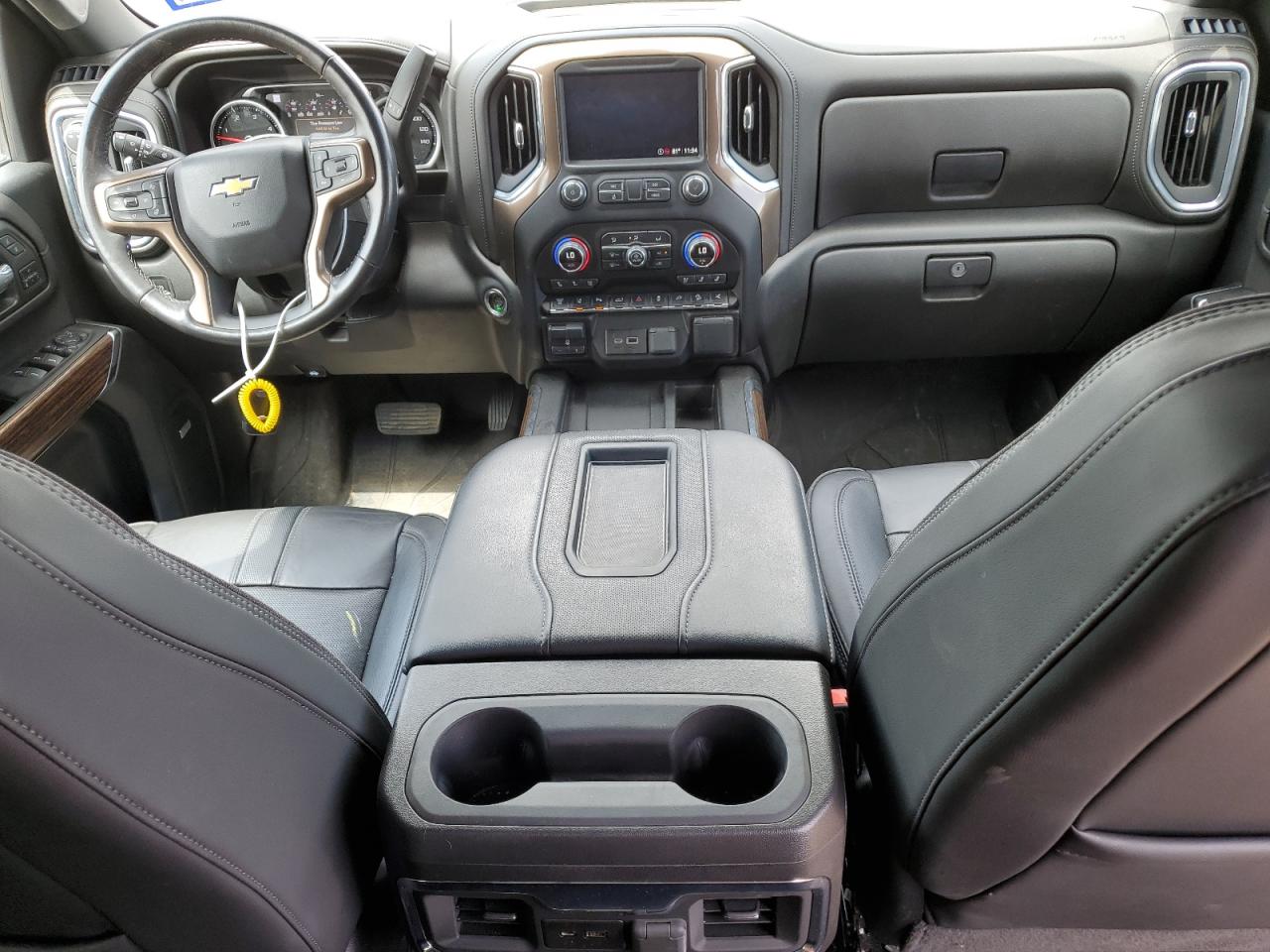 Chevrolet Silverado K3500 High Country Image 7