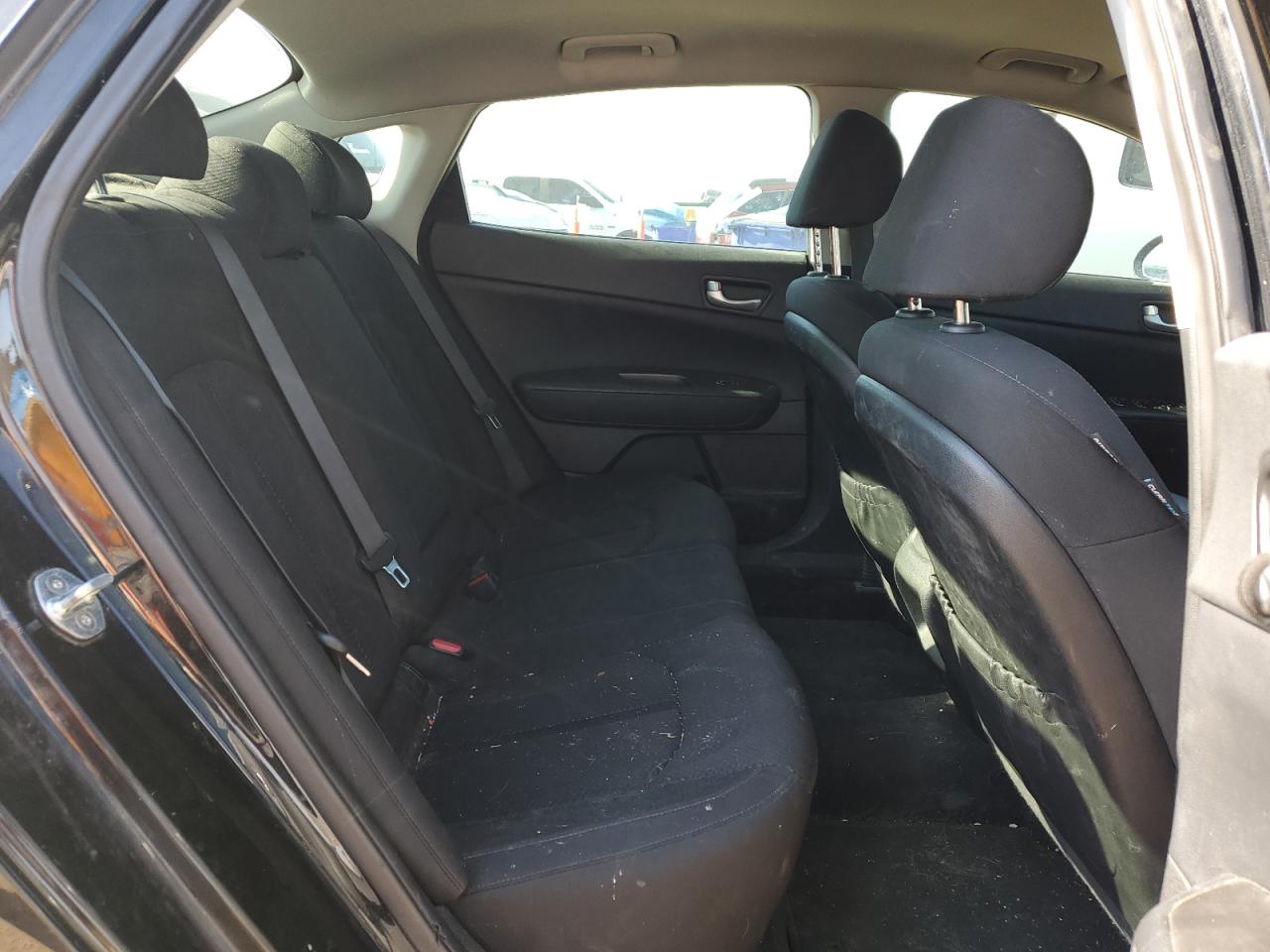 Kia Optima Lx Image 9