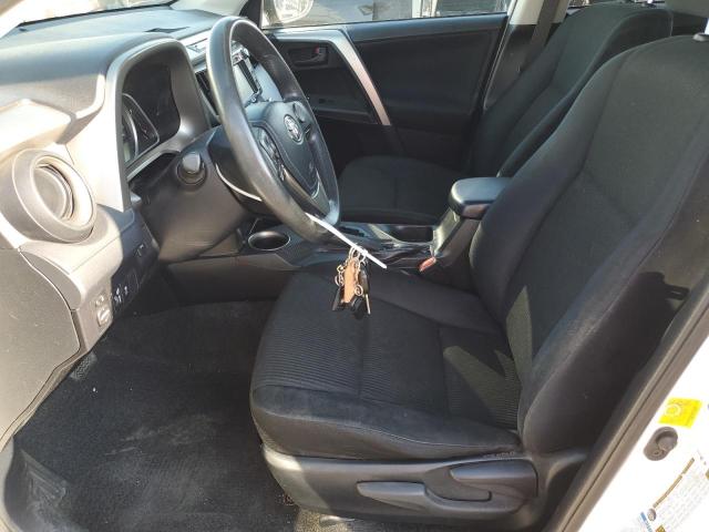 Toyota RAV4 Le Image 11