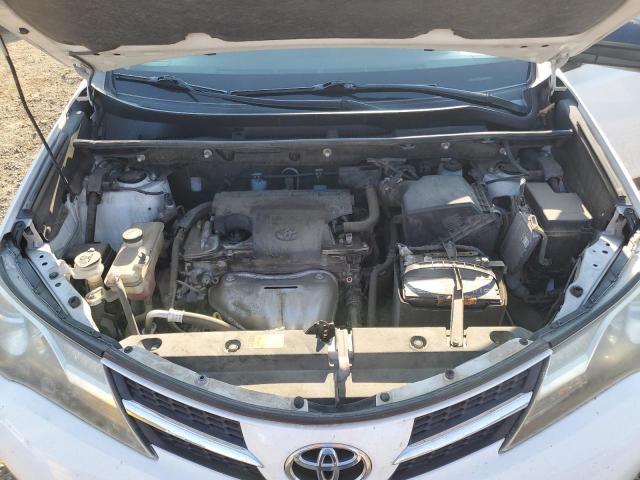 Toyota RAV4 Le Image 13