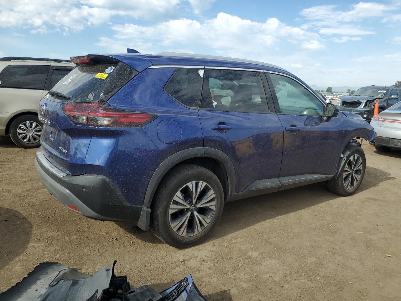 Nissan Rogue Sv Image 2