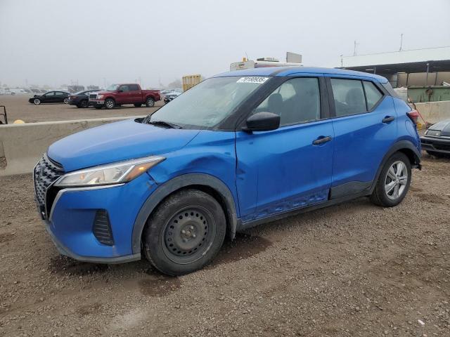  Salvage Nissan Kicks