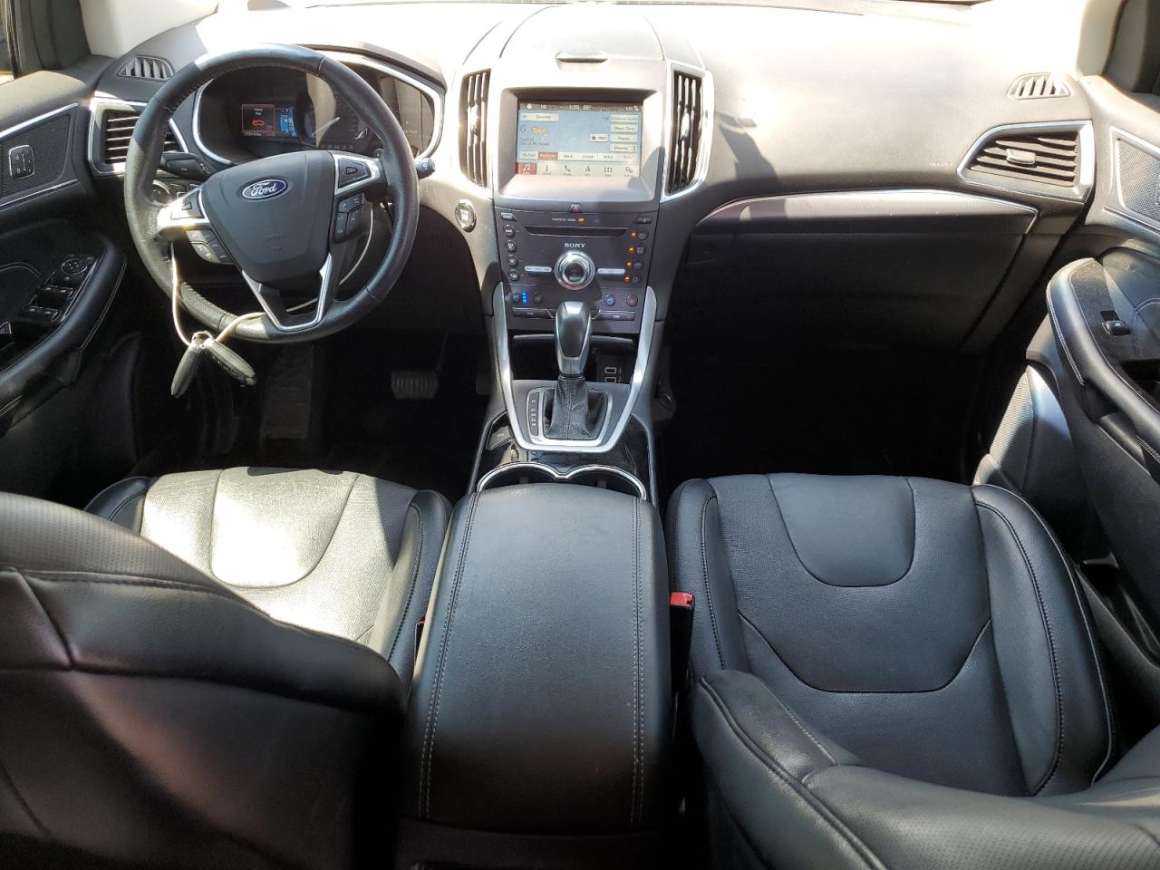 Ford Edge Titanium Image 12