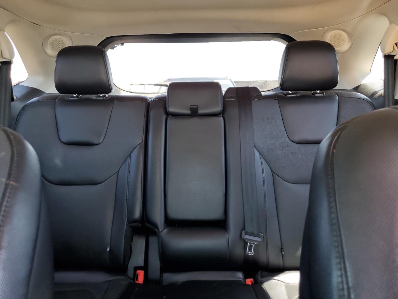 Ford Edge Titanium Image 8