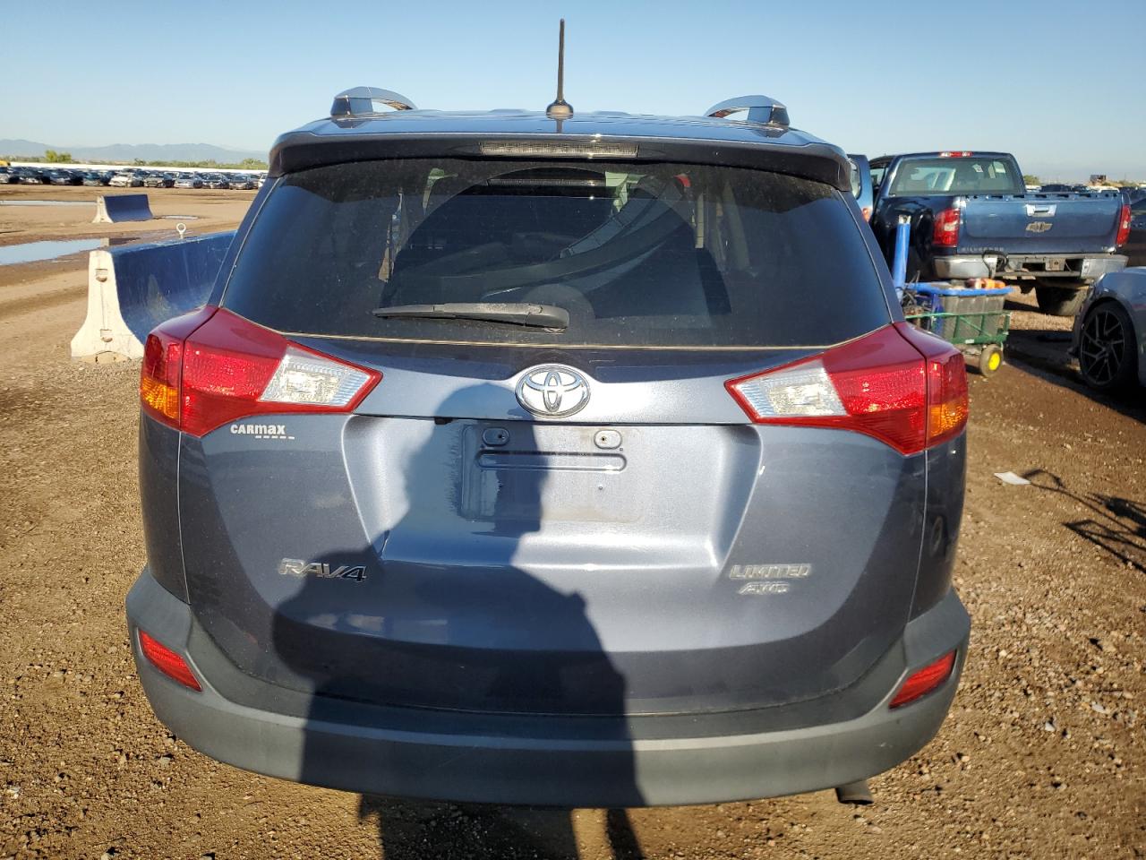 Toyota RAV4 Limited Image 3