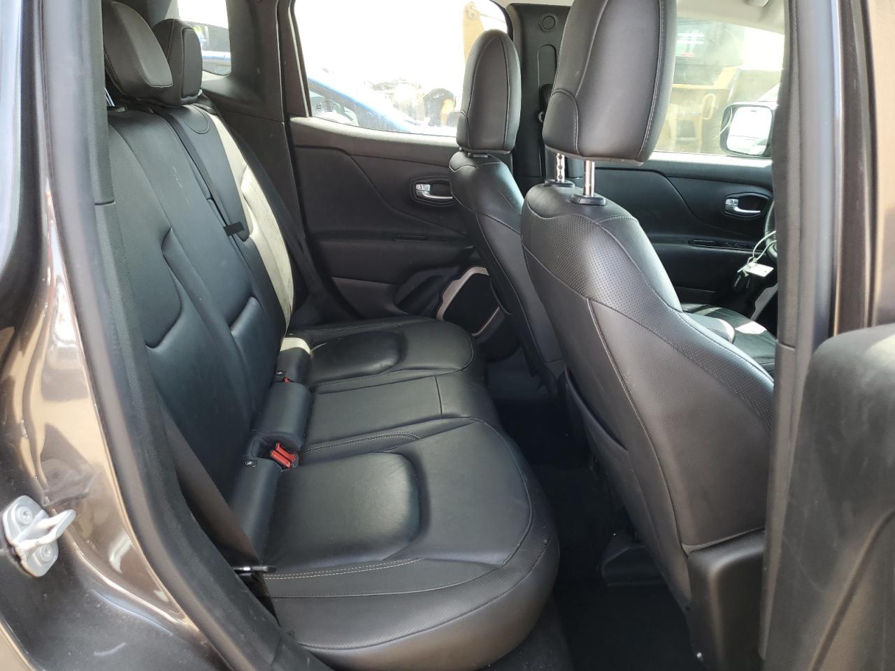 Jeep Renegade Limited Image 9