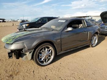 Salvage Ford Mustang
