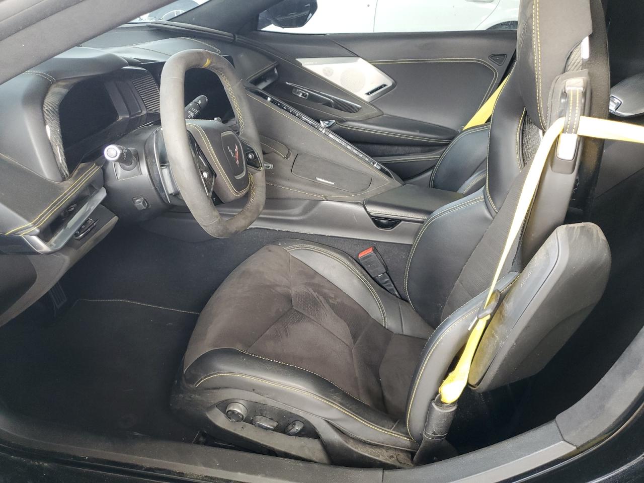 Chevrolet Corvette Stingray 3lt Image 2