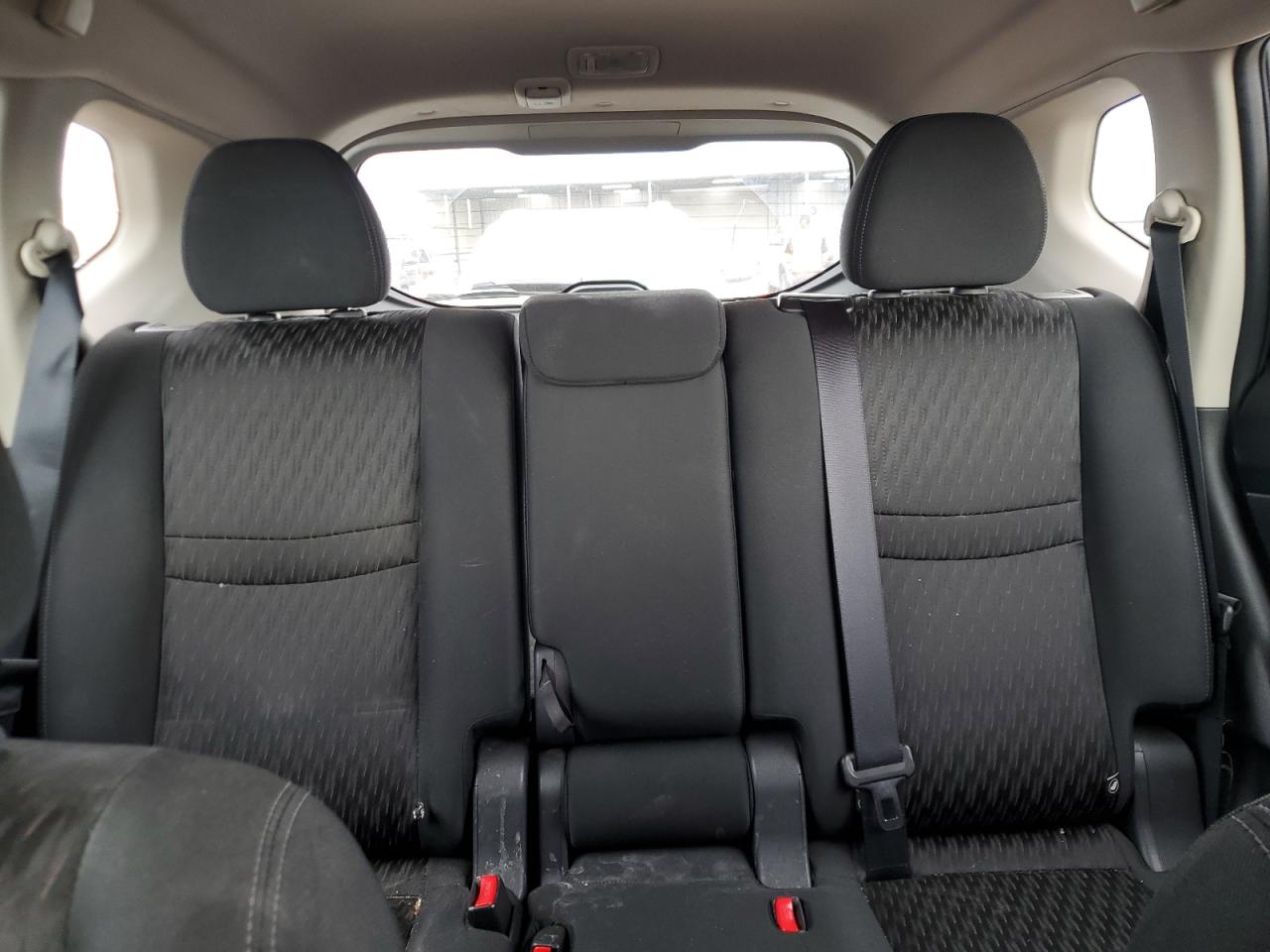 Nissan Rogue S Image 11