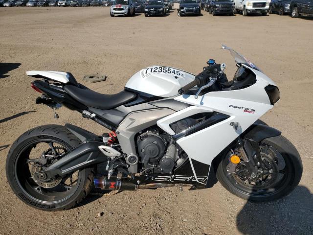  Salvage Triumph Motorcycle Daytona 66