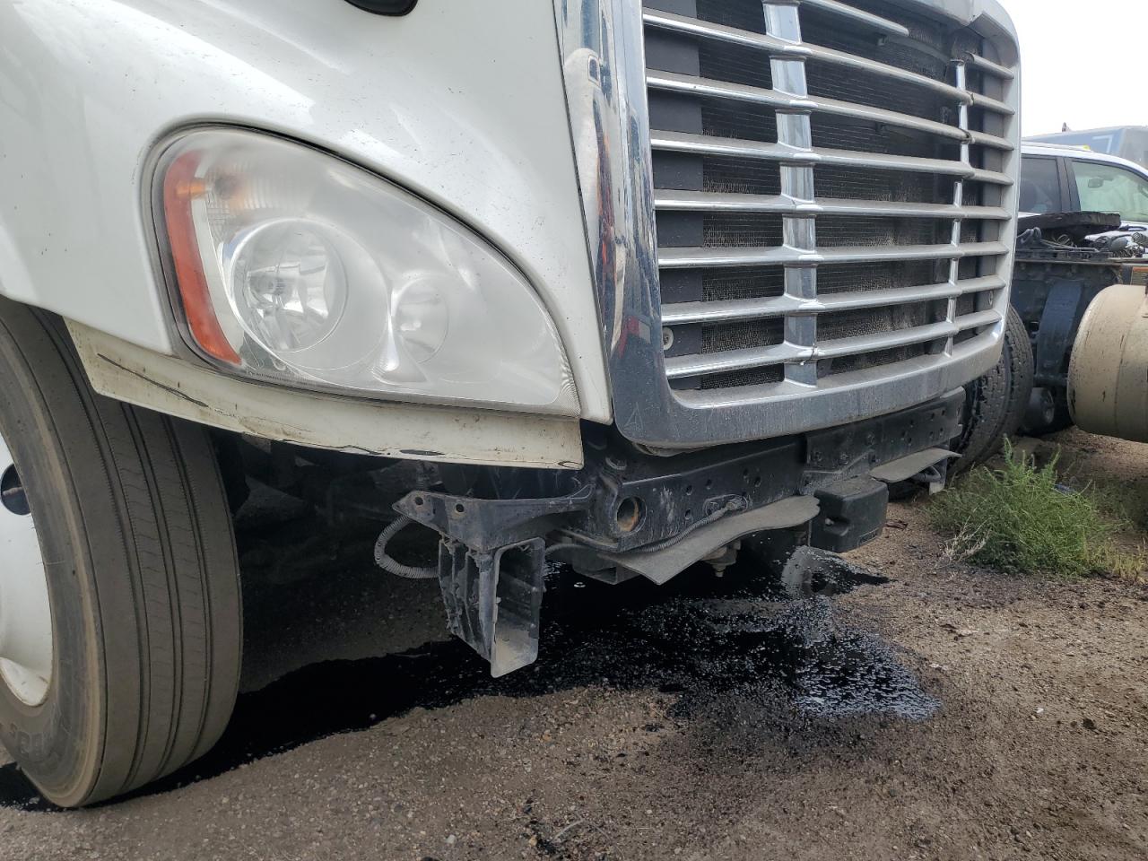 Freightliner Cascadia Image 10