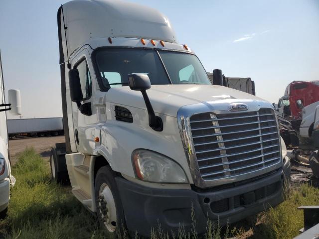  Salvage Freightliner Cascadia