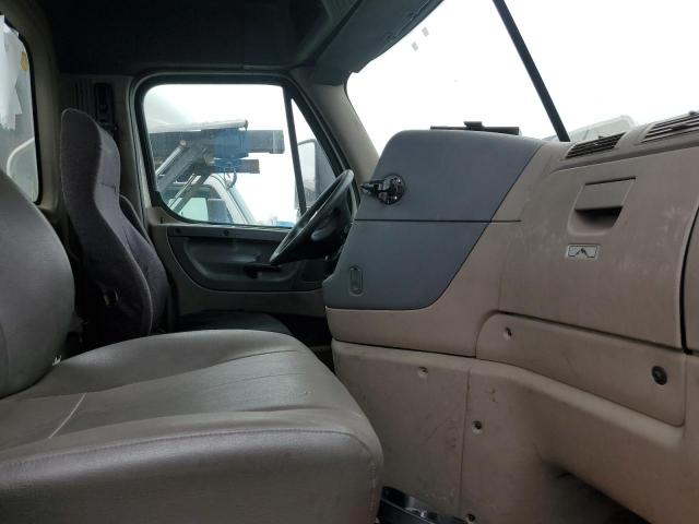 Freightliner Cascadia 1 Image 3