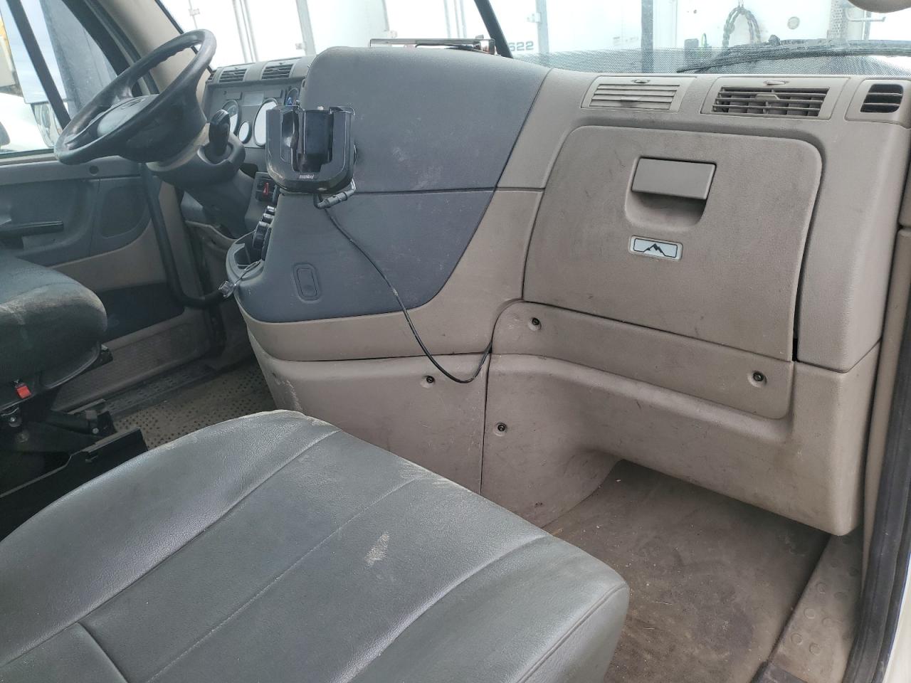 Freightliner Cascadia 1 Image 6