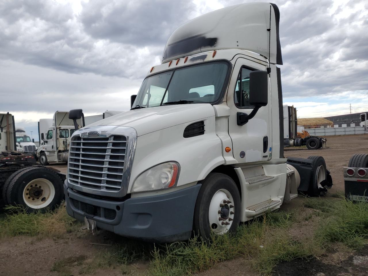 Freightliner Cascadia 1 Image 2