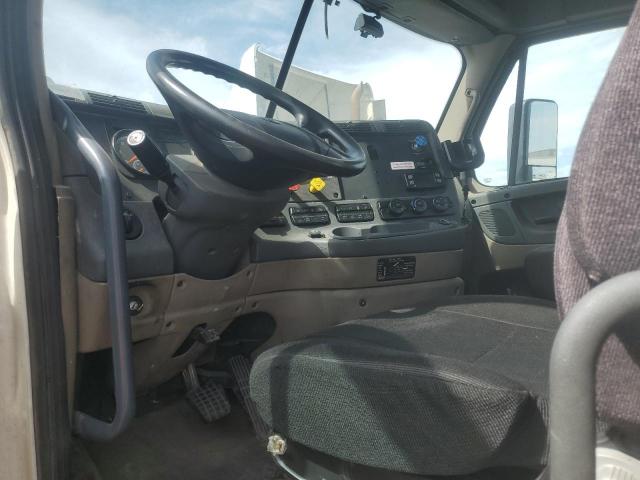 Freightliner Cascadia 1 Image 10