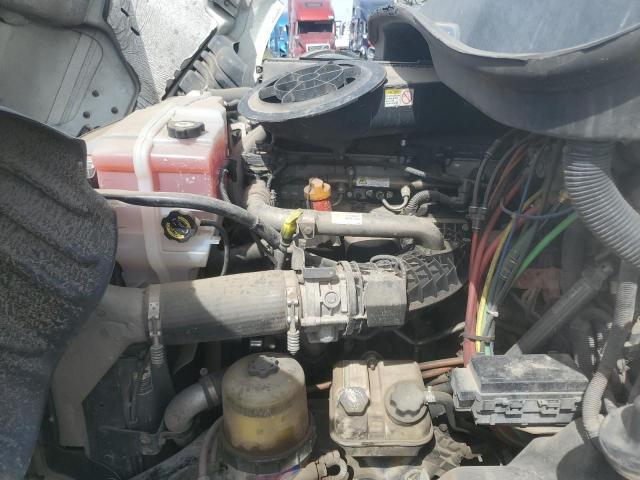 Freightliner Cascadia 1 Image 8