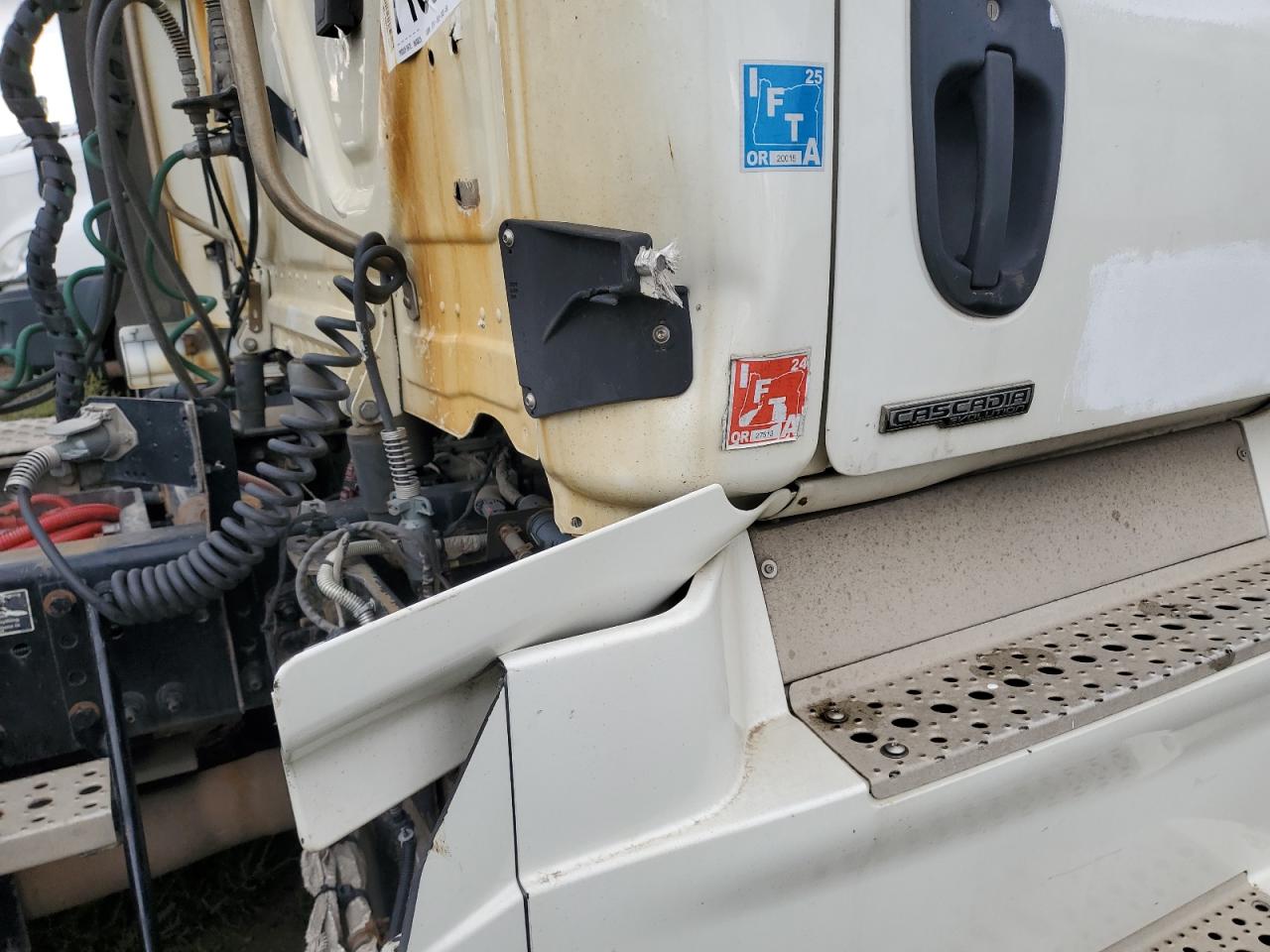 Freightliner Cascadia 1 Image 6