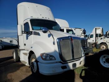  Salvage Kenworth T680