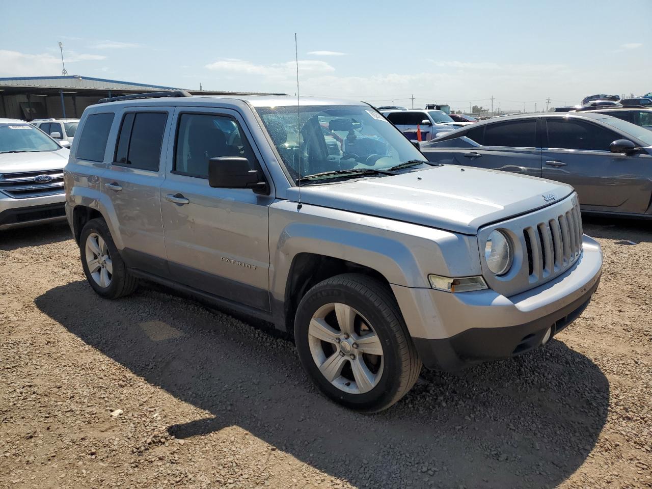 Jeep Patriot Latitude Image 3