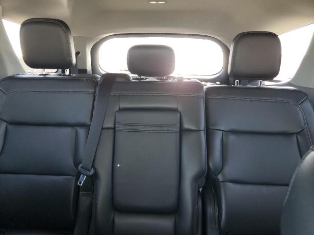 Ford Explorer Xlt Image 11