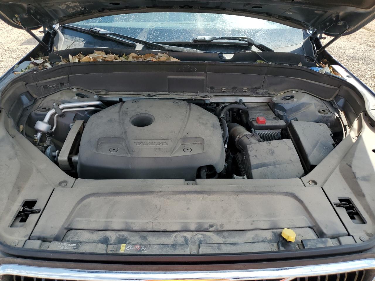 Volvo XC90 T5 Image 9