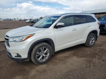  Salvage Toyota Highlander