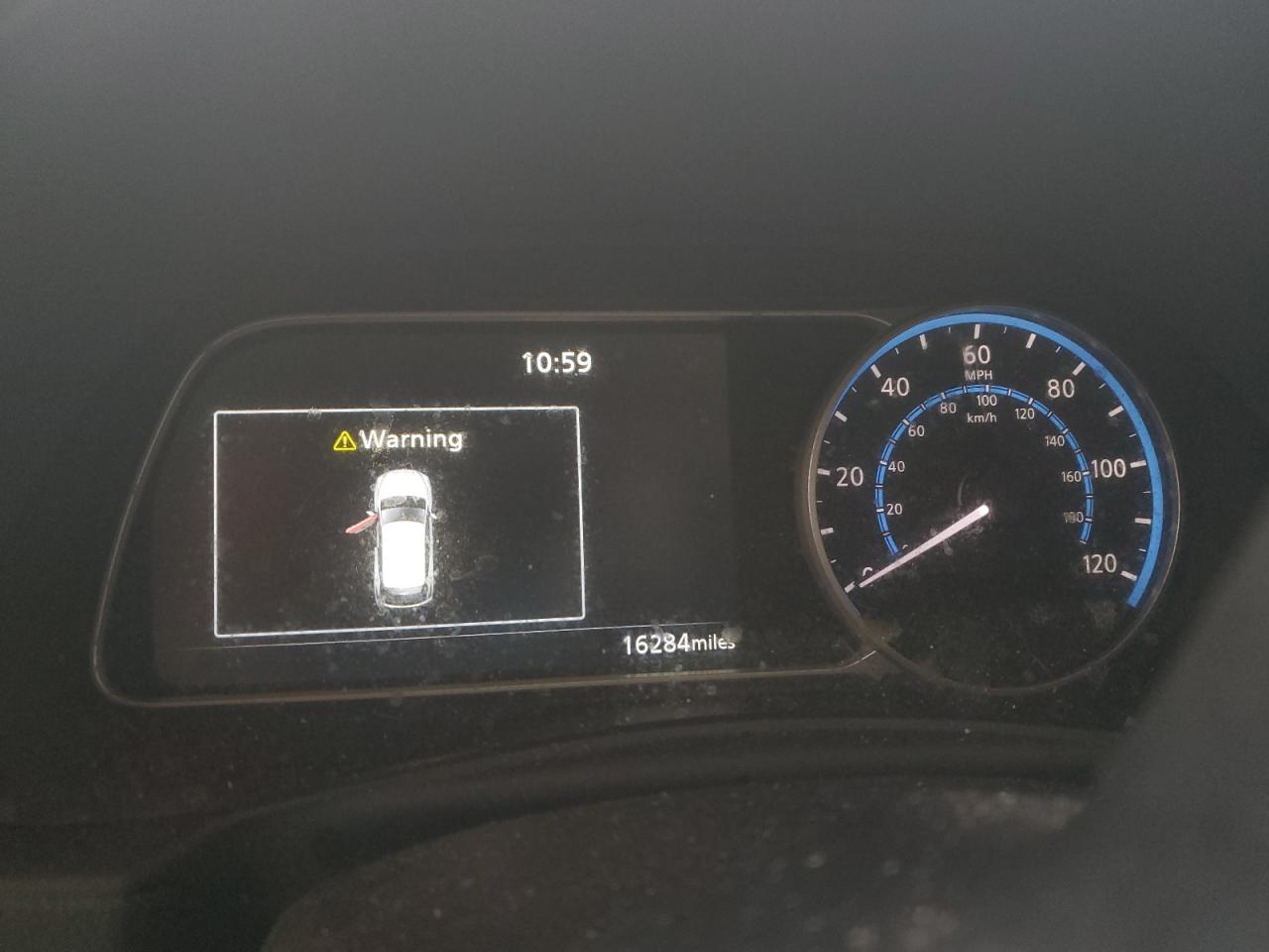 Nissan LEAF S Image 7