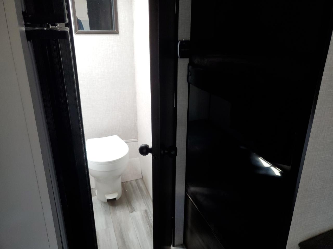 Jay Jay Flight Image 4