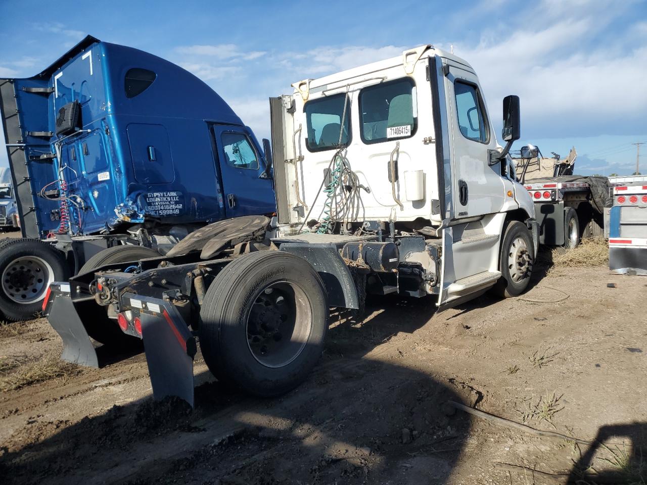Freightliner Cascadia 1 Image 2