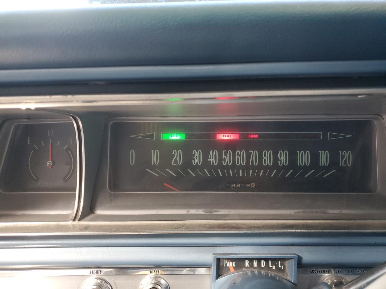 Chevrolet Impala Image 6