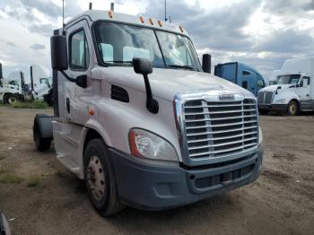  Salvage Freightliner Cascadia