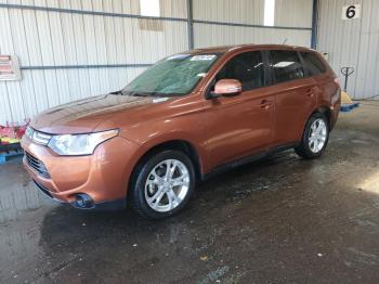  Salvage Mitsubishi Outlander