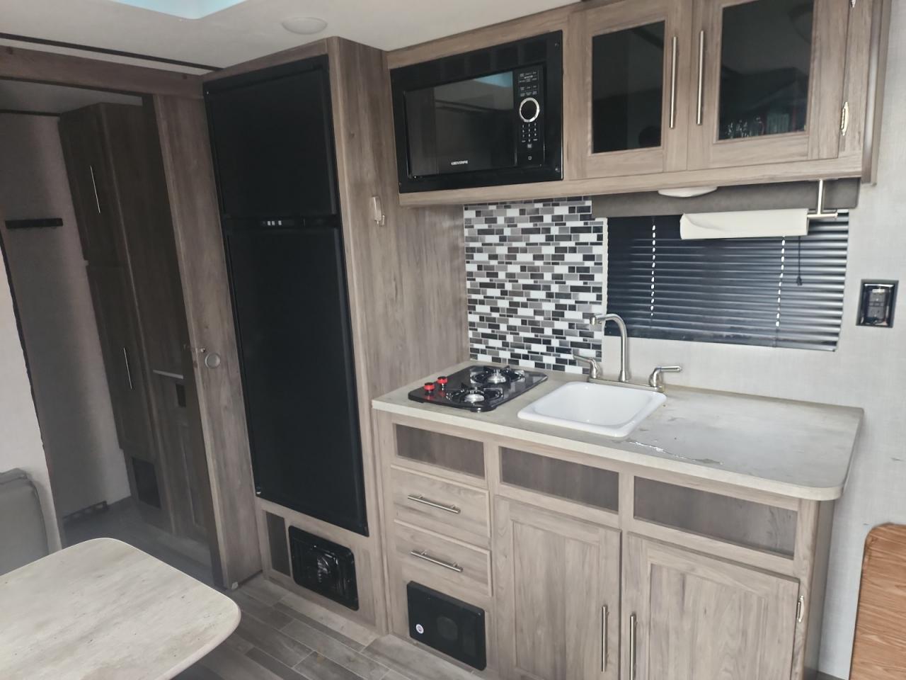 Kyrv Trailer Image 5