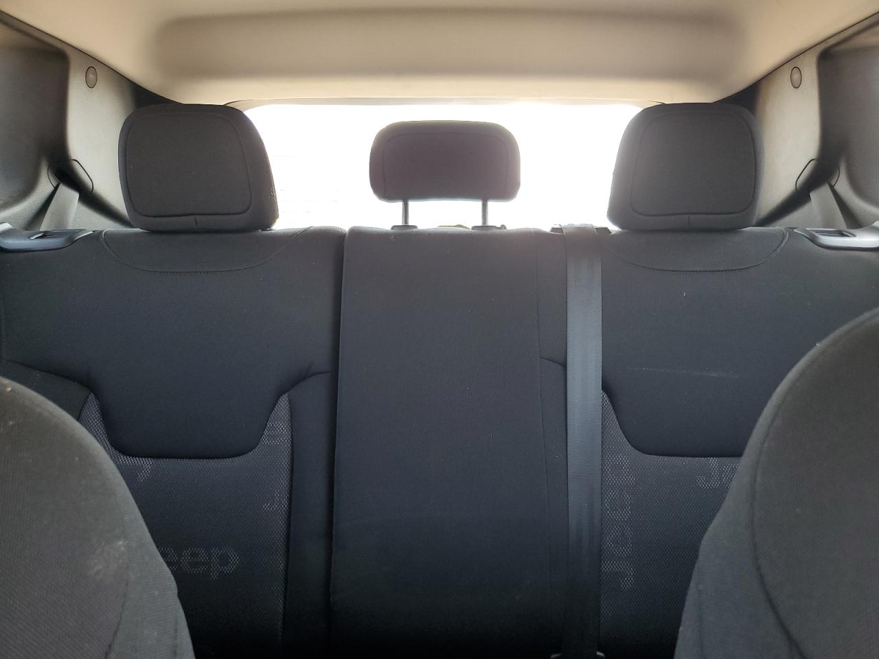 Jeep Renegade Sport Image 12