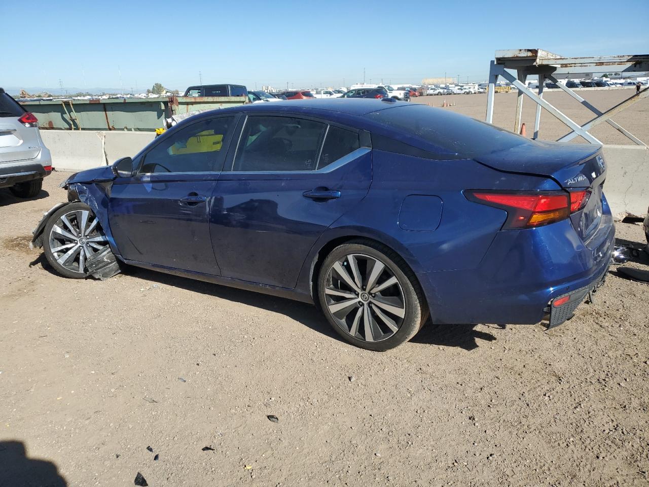 Nissan Altima Sr Image 2