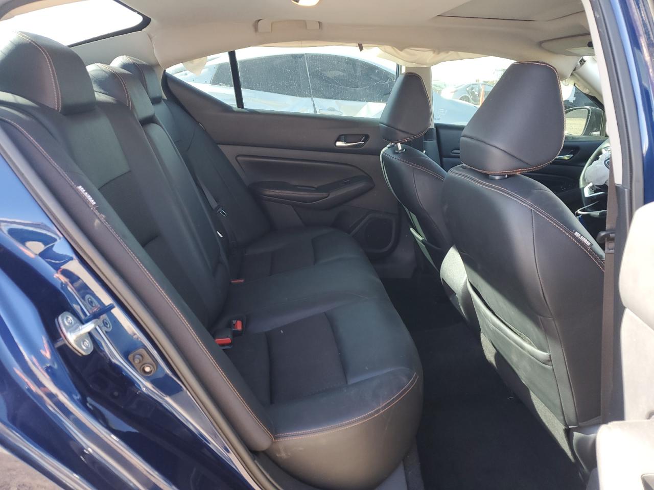 Nissan Altima Sr Image 11