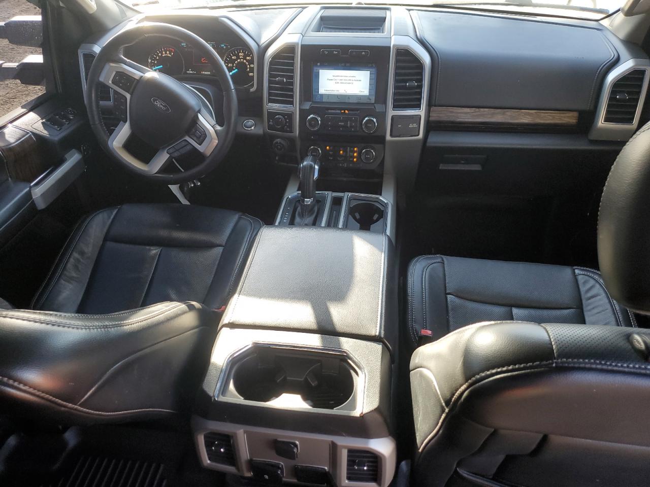 Ford F-150 Supercrew Image 12