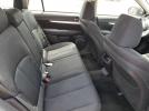 Subaru Outback 2.5i Image 13