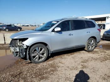  Salvage Nissan Pathfinder