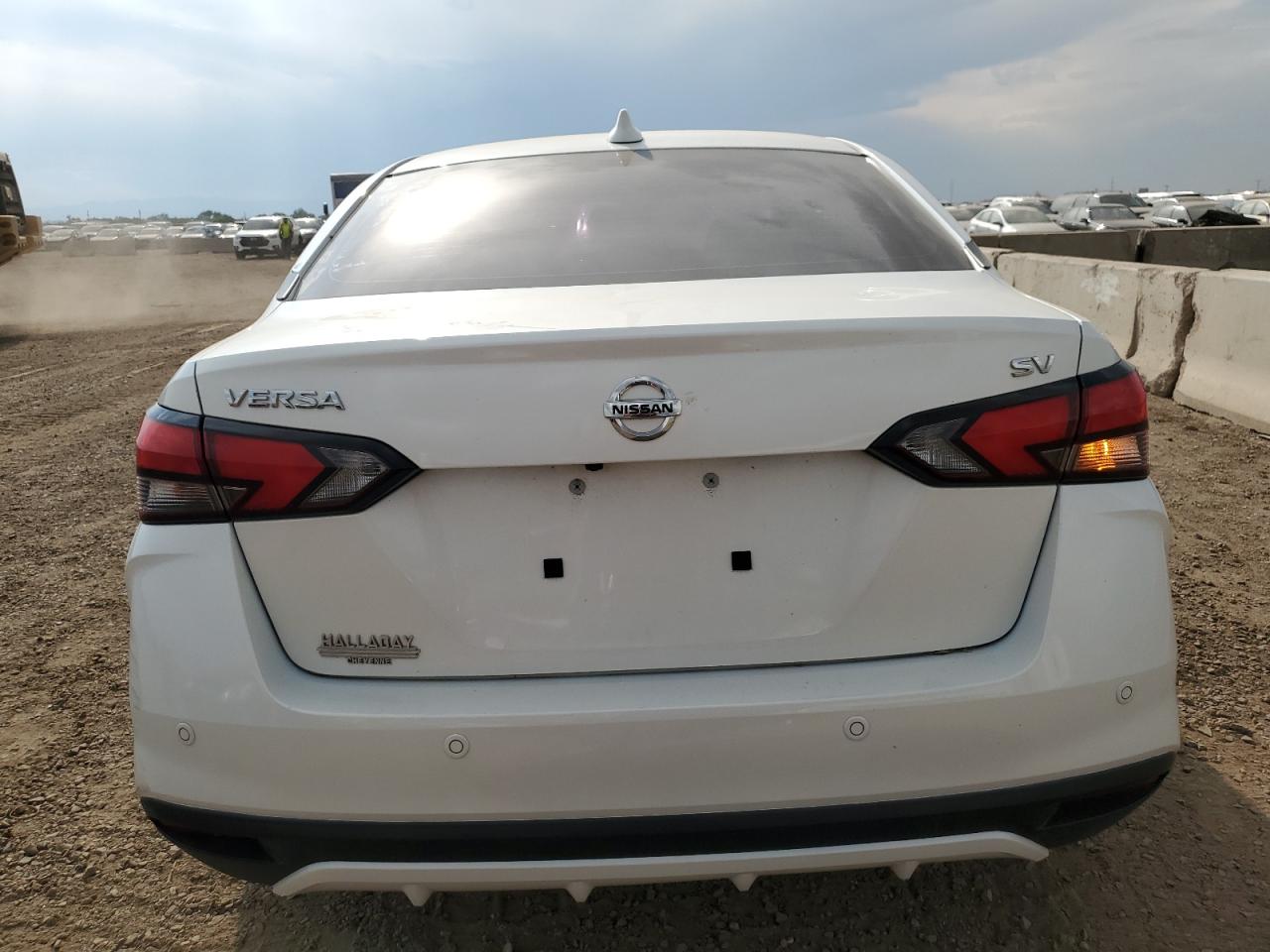 Nissan Versa Sv Image 4