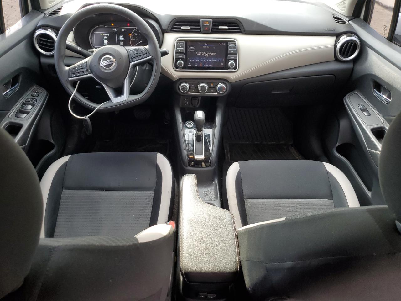 Nissan Versa Sv Image 5