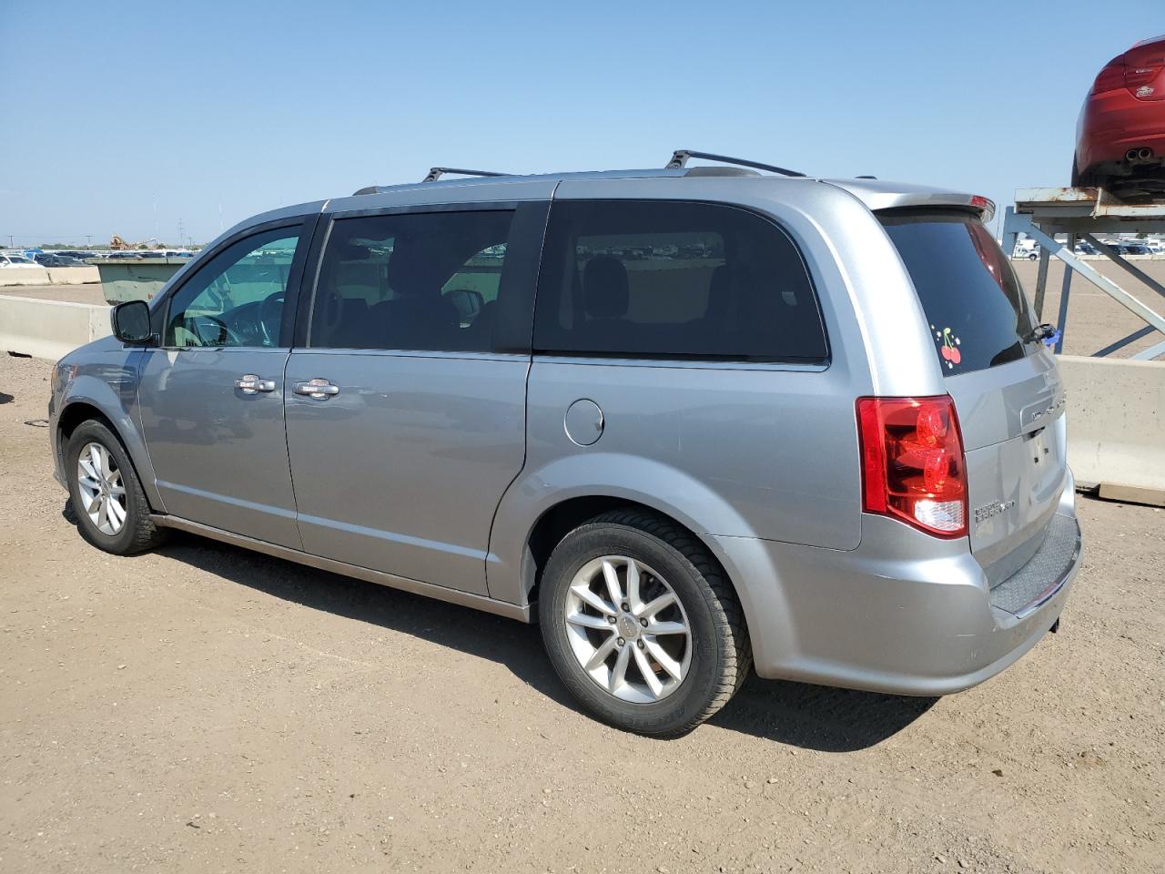 Dodge Caravan Sxt Image 3