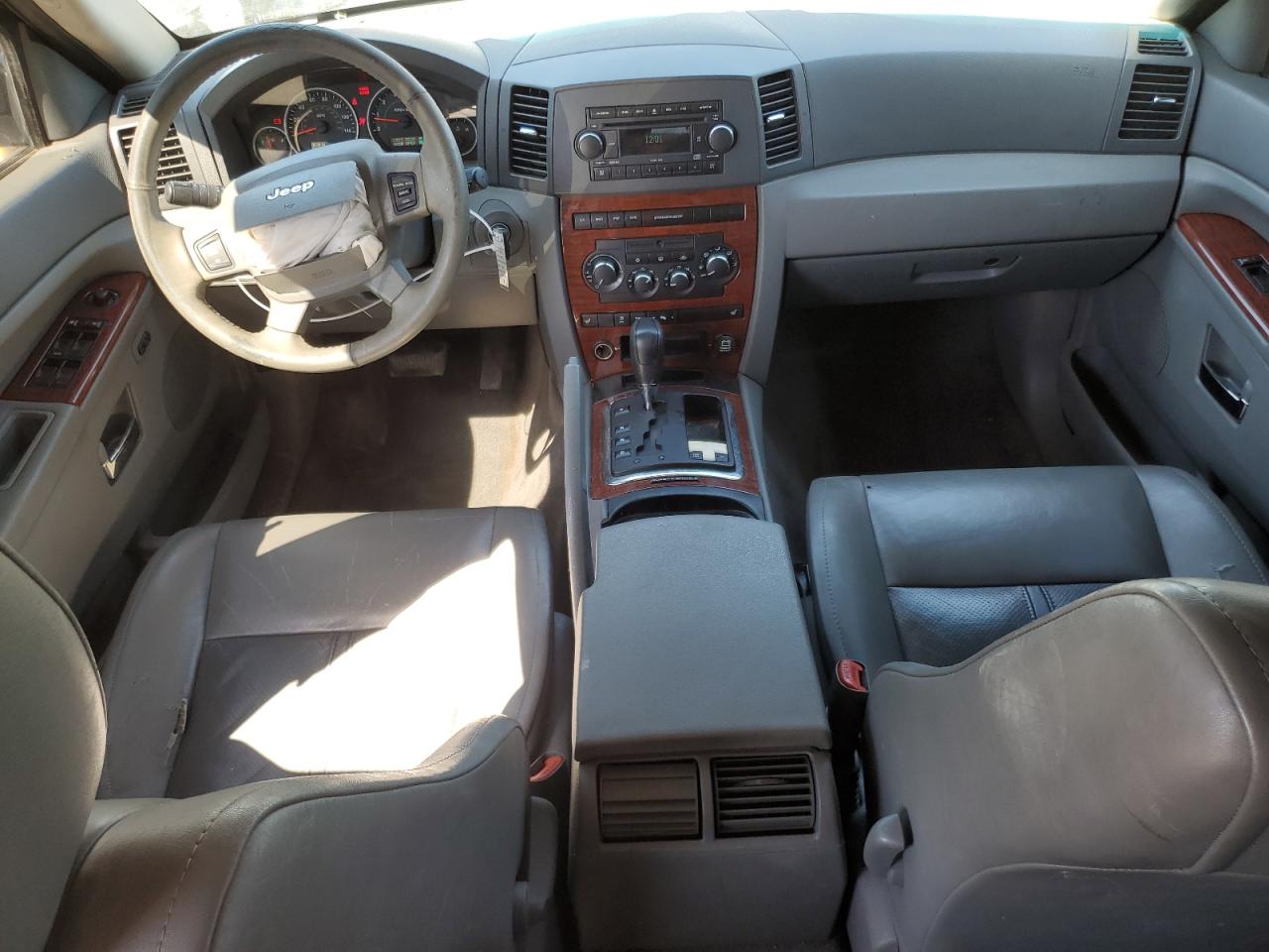 Jeep Grand Cherokee Limited Image 8