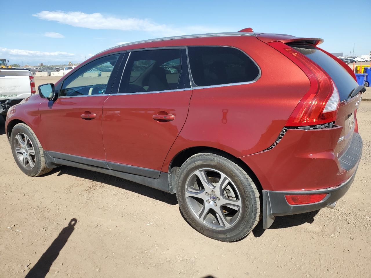 Volvo XC60 T6 Image 2