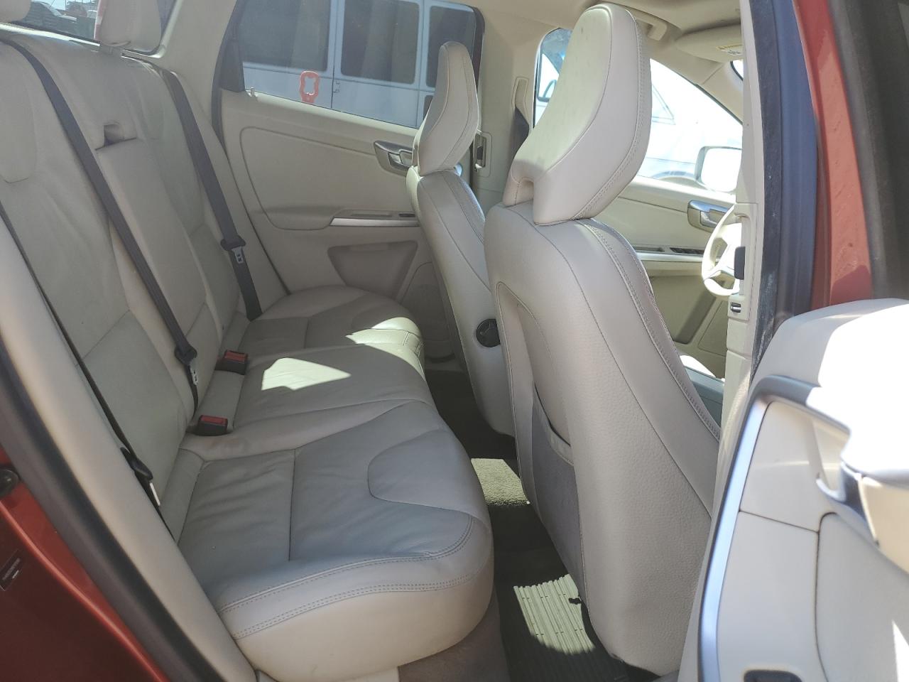 Volvo XC60 T6 Image 5