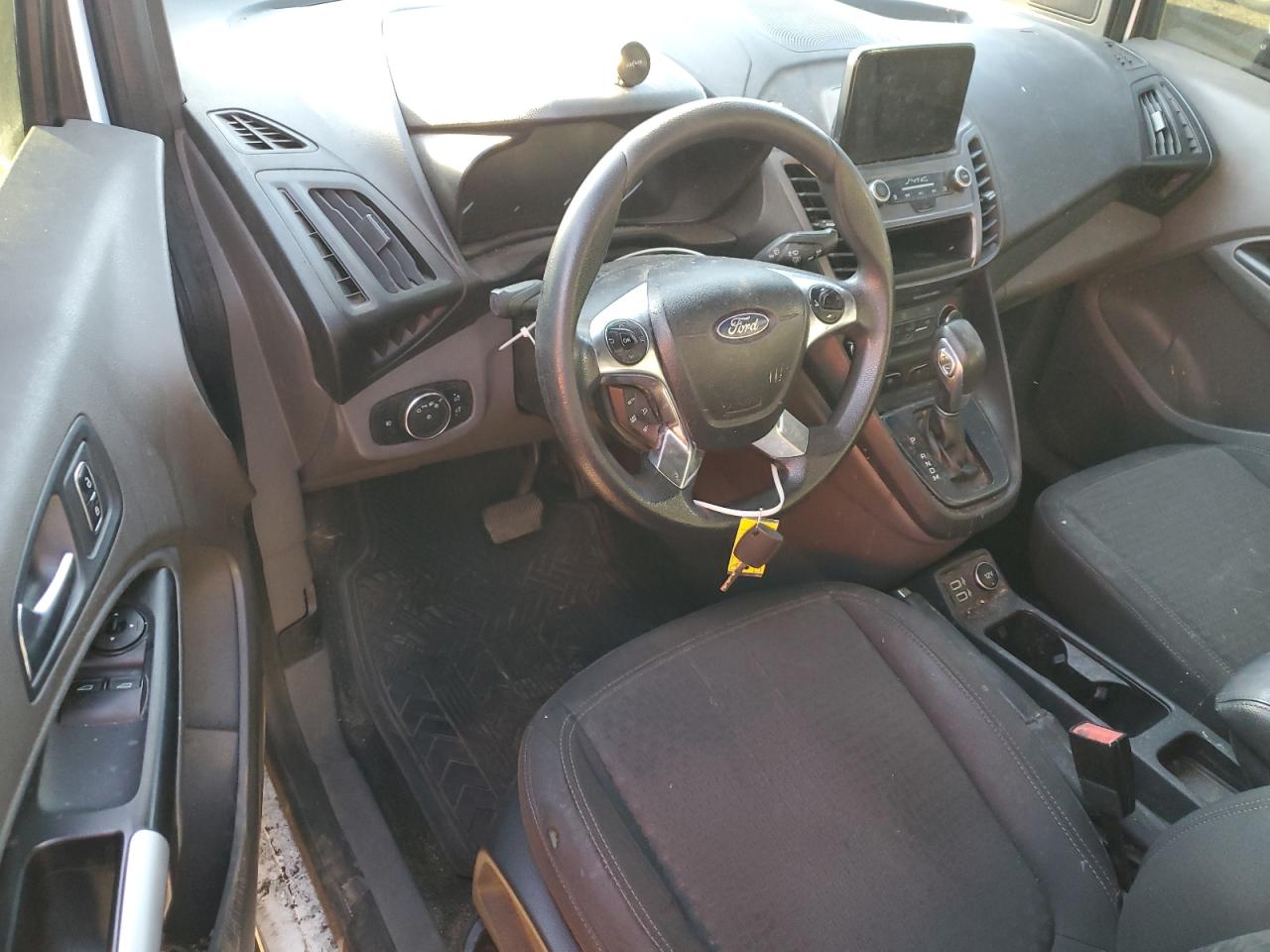 Ford Transit Xlt Image 13